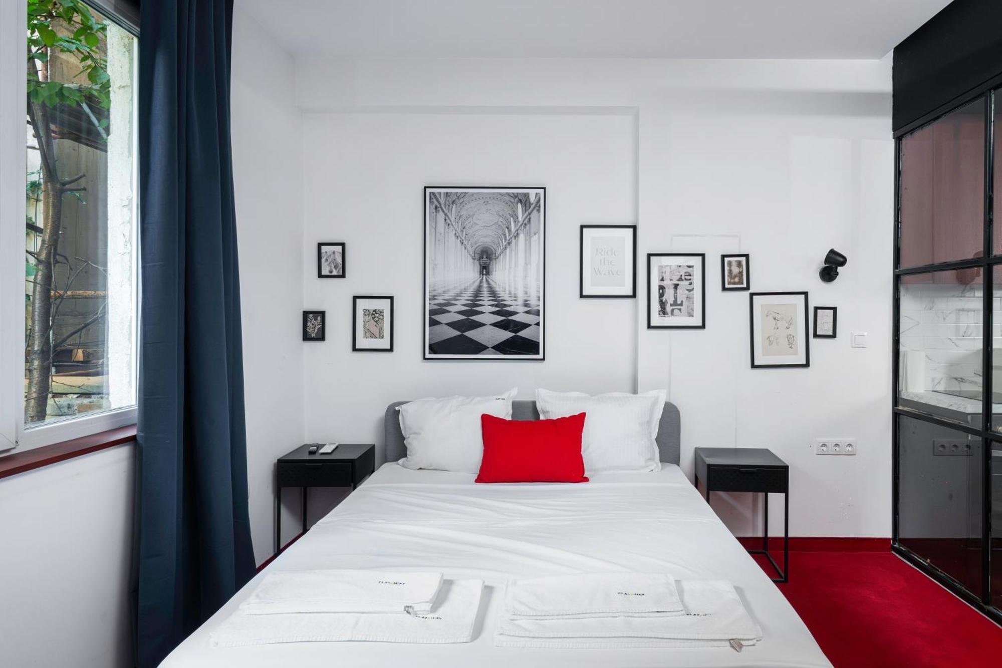 Central Art-Inspired Flat With Private Garage Sofia Extérieur photo